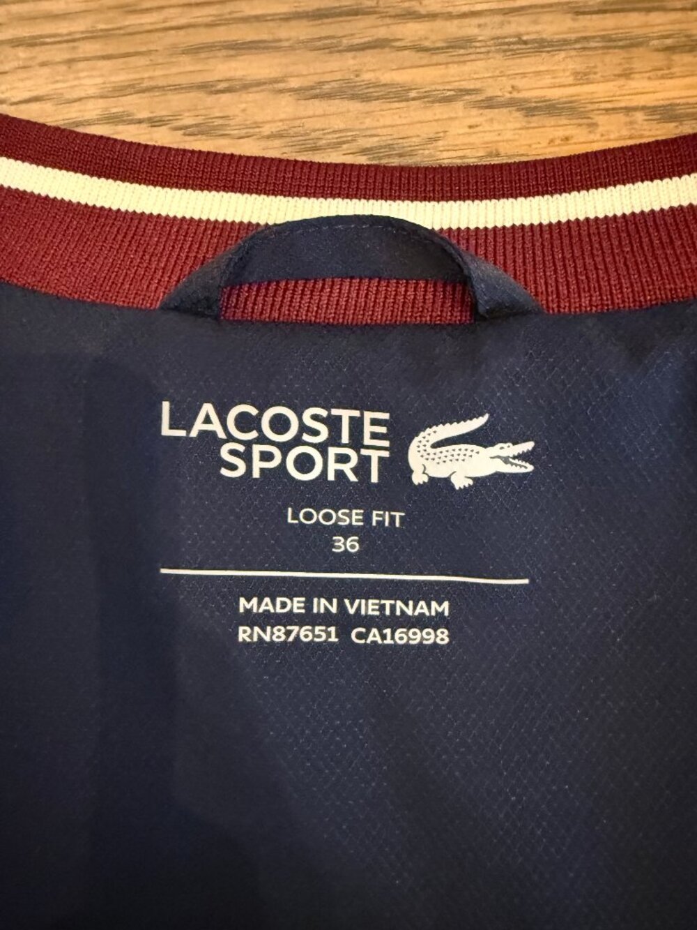 Women's Lacoste Recycled Fiber Stretch Ultra-Dry Tennis Jacket Size 36 - Picture 4 of 4